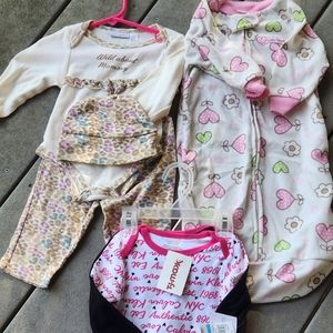 Baby girl clothes size 6/9 months